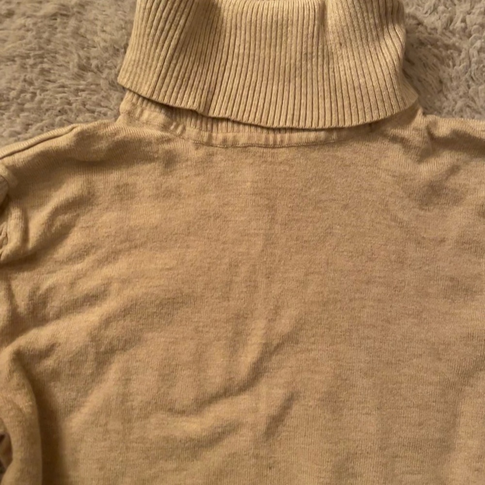 Turtle neck top - Picture 3 of 4